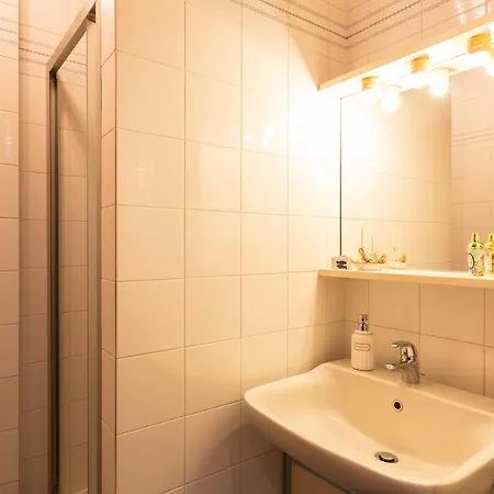 Fara Haus Deluxe - 2 Bedrooms Appartement Milan